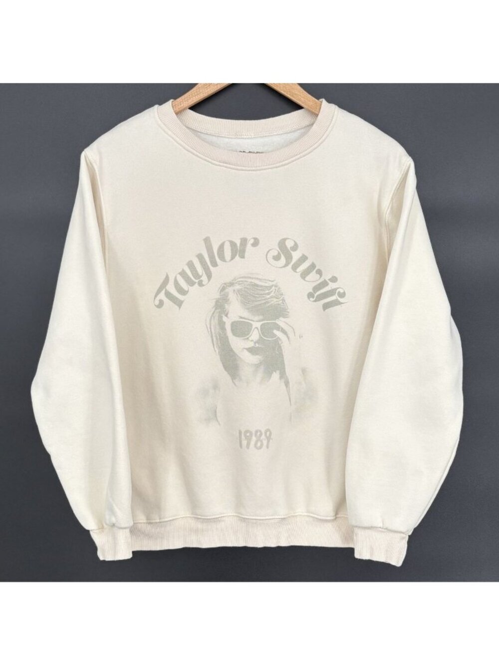 Taylor Swift 1989 Album Taylor's Version Crew Neck Sweatshirt Women's S Cream